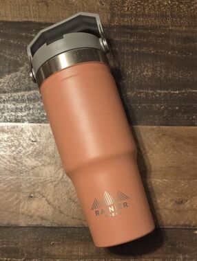 New RAINIER GOODS IceFlow Series Stainless Steel 30 Oz Flip Straw Tumbler